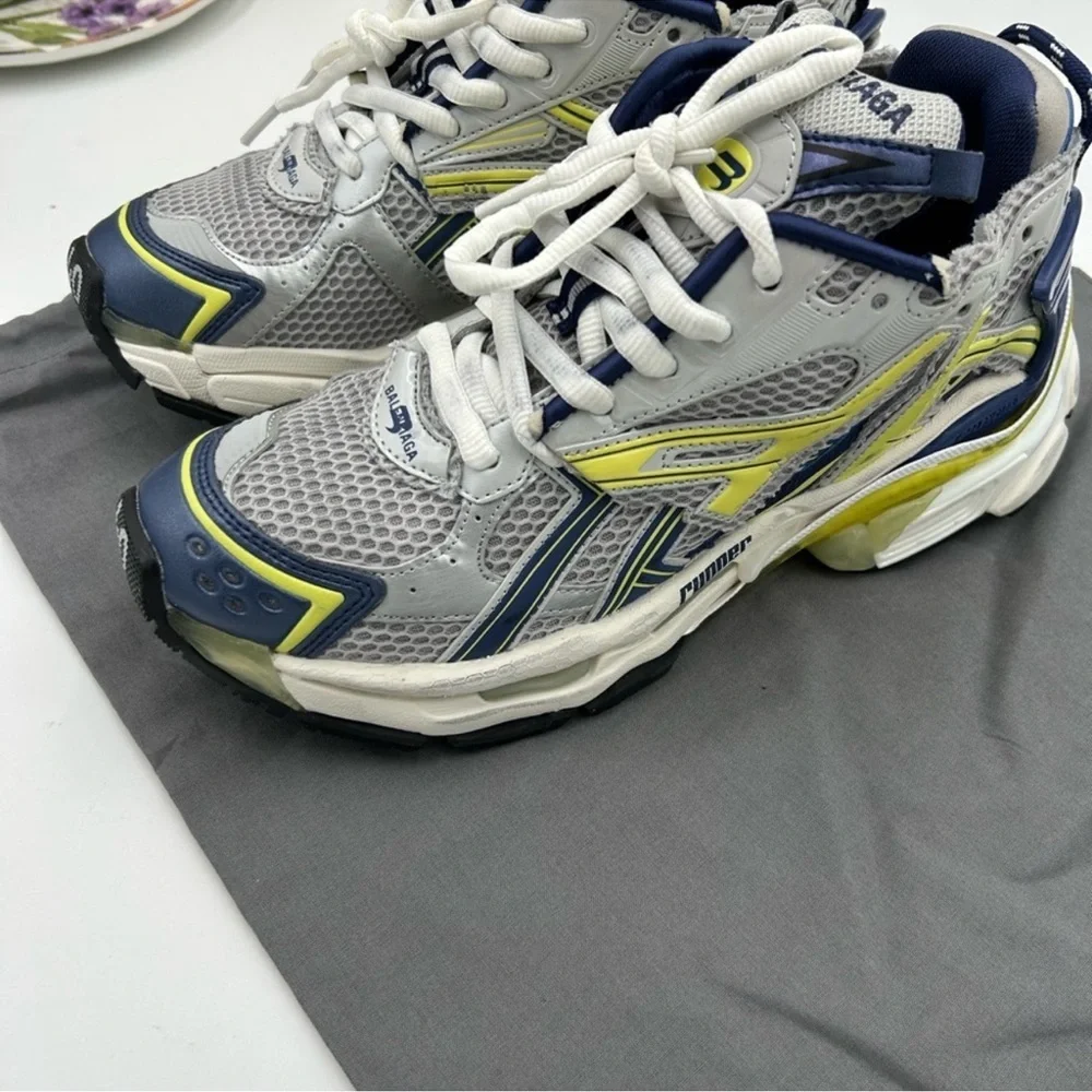 Men’s Balenciaga multicolor runner sneakers size 7 US